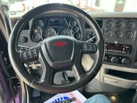 2022 Peterbilt 579