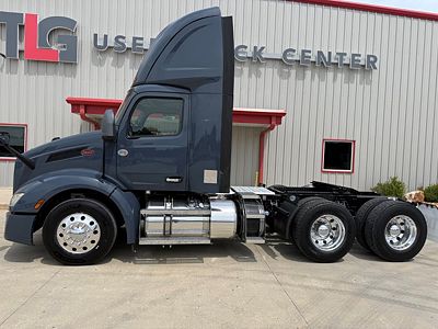 2022 Peterbilt 579