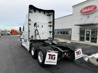 2024 Freightliner CASCADIA 126