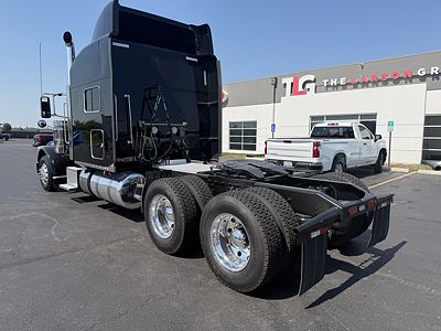 2022 Peterbilt 389