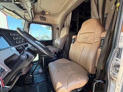 2022 Peterbilt 389