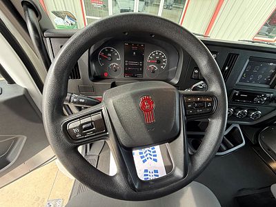 2023 Kenworth T280