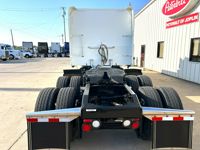 2022 Peterbilt 389