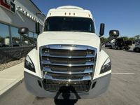 2022 Freightliner CASCADIA 116
