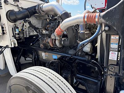 2022 Peterbilt 389
