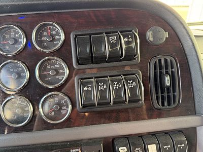 2024 Peterbilt 389-131