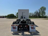 2022 Peterbilt 567