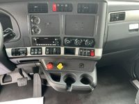2023 Kenworth T680