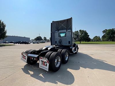 2023 Kenworth T680