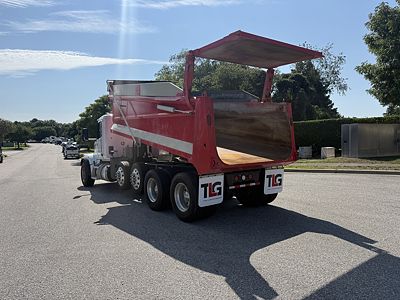 2025 Peterbilt 567