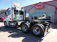 2021 Freightliner CASCADIA 126