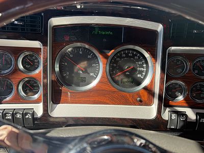 2021 Kenworth W900