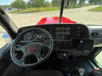2021 Peterbilt 389