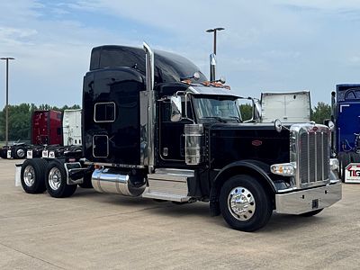 2022 Peterbilt 389