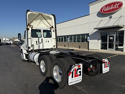 2018 Freightliner CASCADIA 125