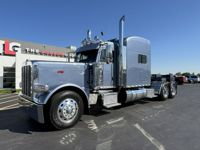 2022 Peterbilt 389