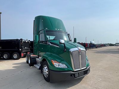 2023 Kenworth T680
