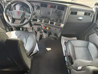 2022 Kenworth T880