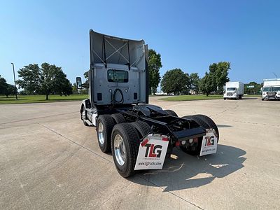 2023 Kenworth T680