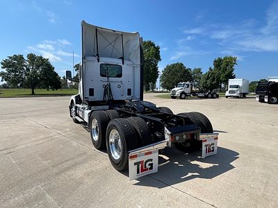 2023 Kenworth T680
