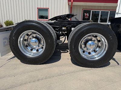 2022 Peterbilt 389