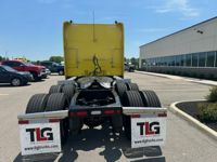2023 Peterbilt 389