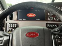 2023 Peterbilt 389