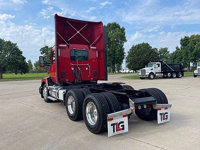 2023 Kenworth T680