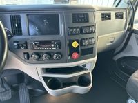 2025 Peterbilt 579