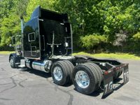 2022 Peterbilt 389
