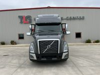 2022 Volvo VNL64T860