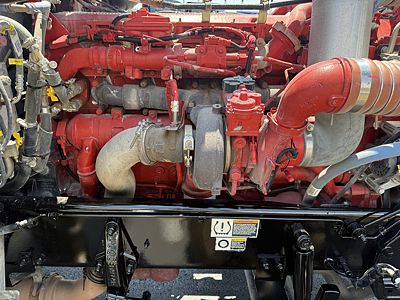2023 Peterbilt 389