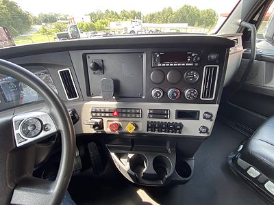2023 Freightliner CASCADIA 126