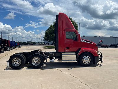 2023 Kenworth T680