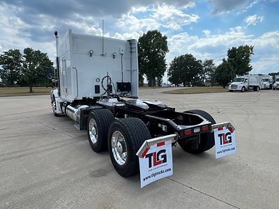 2025 Peterbilt 579