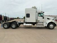 2022 Peterbilt 567