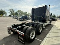 2023 Peterbilt 389