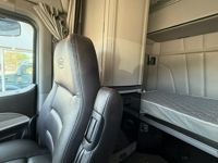 2023 Peterbilt 579