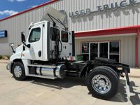 2020 Freightliner CASCADIA 125