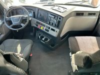 2020 Freightliner CASCADIA 126