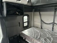 2020 Freightliner CASCADIA 126