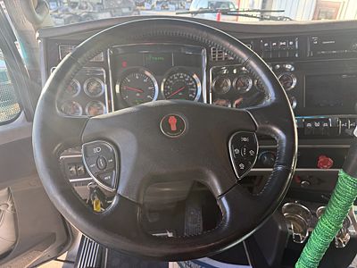 2020 Kenworth W900L