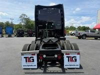 2023 Peterbilt 579
