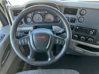 2020 Peterbilt 579