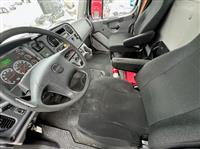 2016 Freightliner M2-112