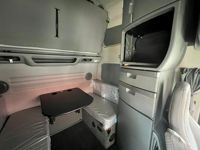 2022 Volvo VNL64T860