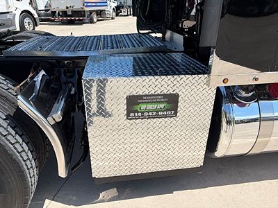2022 Peterbilt 389