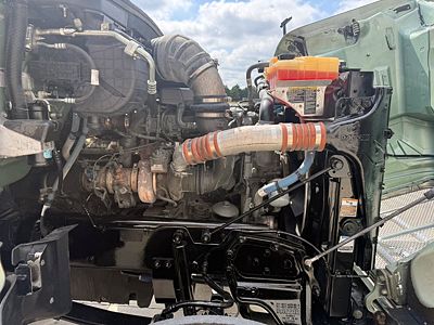 2023 Peterbilt 567