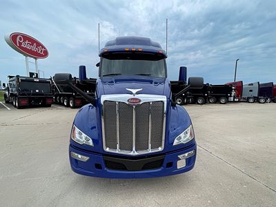 2023 Peterbilt 579