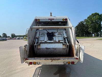 2013 Peterbilt 337